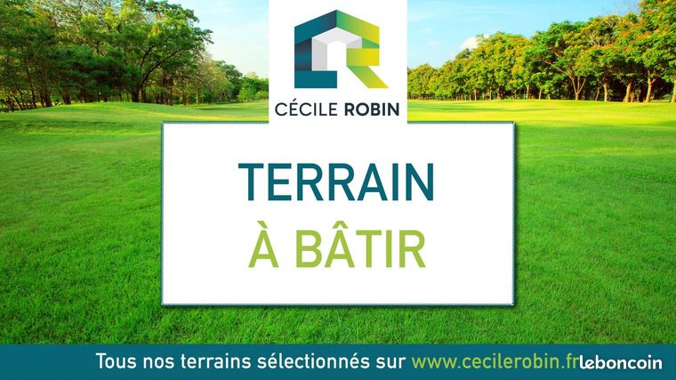 Terrain à bâtir de 600 m² à DOMPIERRE-SUR-CHALARONNE (01)