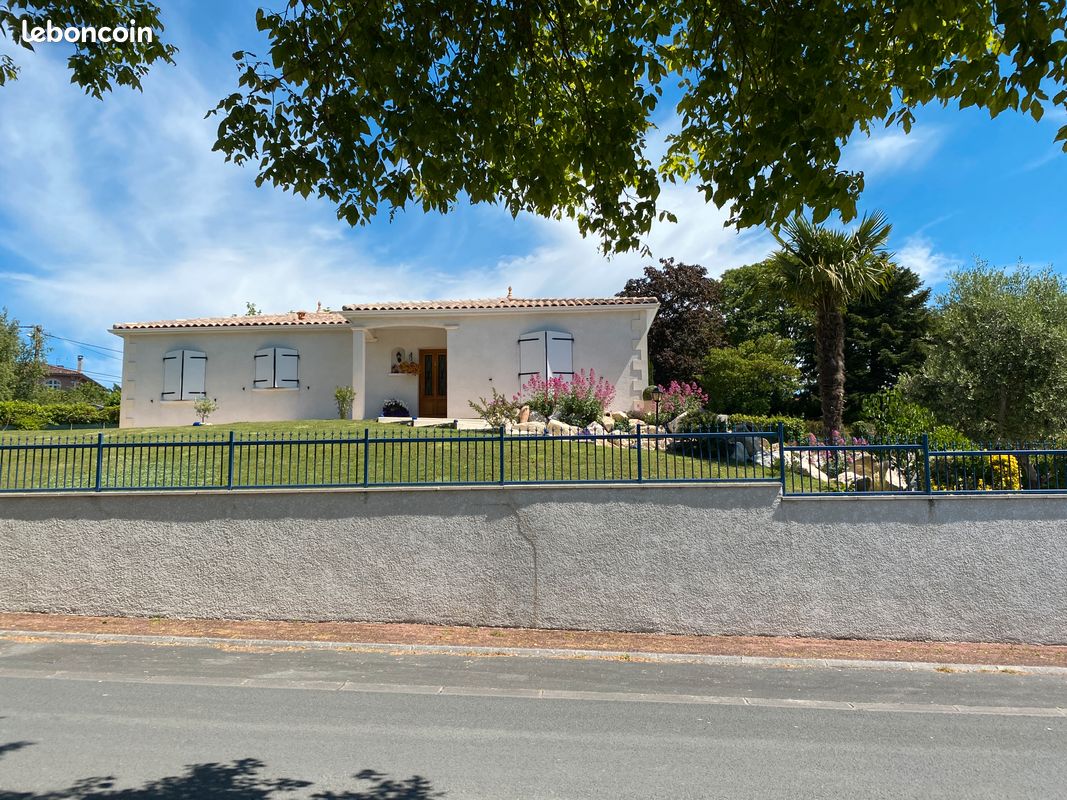 Maison 5 pièces 114 m² · à Saintes · 114 m² · 450 000 €