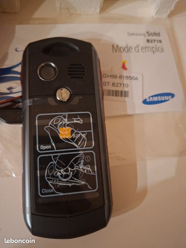 Téléphone Samsung Solid B2710 (image 2)