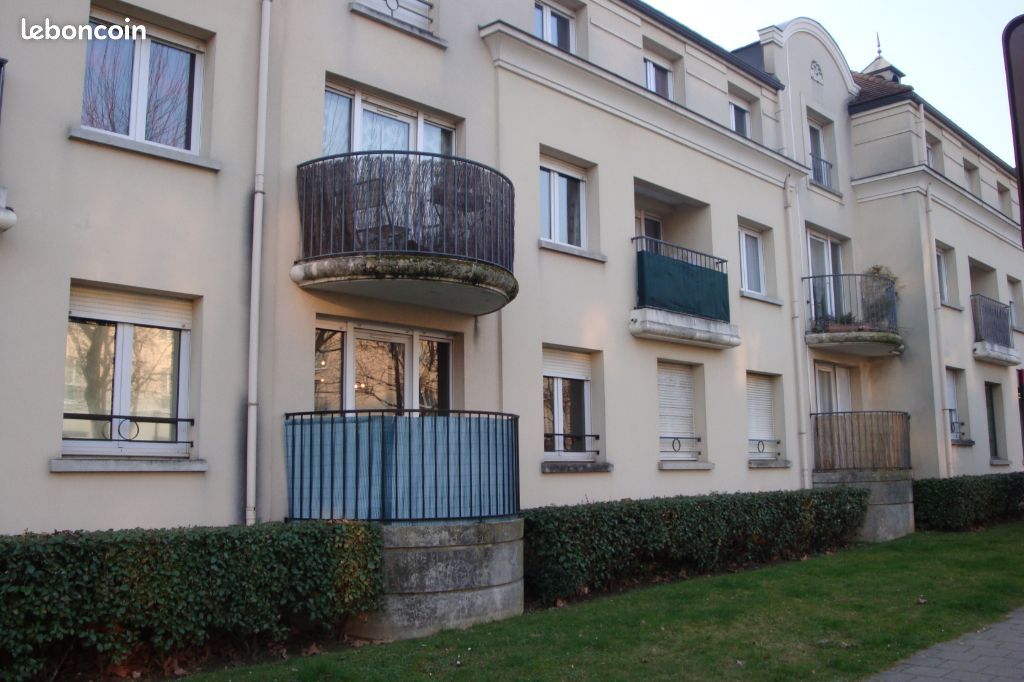 Appartement 2 pièces 52 m² · à Bussy-Saint-Georges · 52 m² · 930 €