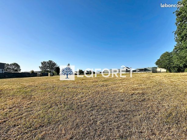 Terrain 8896 m² BRESSUIRE
