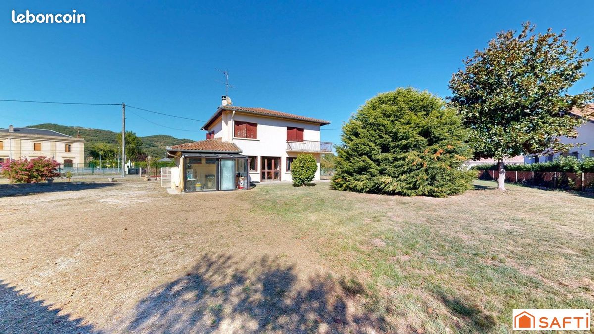 Maison 6 pièces 160 m² · à Saint-Martory · 160 m² · 230 000 €
