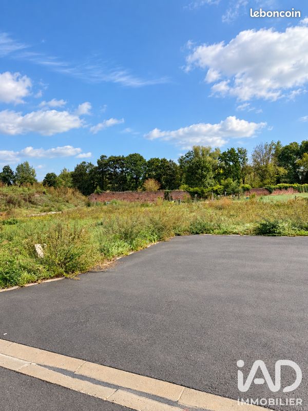 Terrain 710 m² · à Wahagnies · 710 m² · 125 000 €