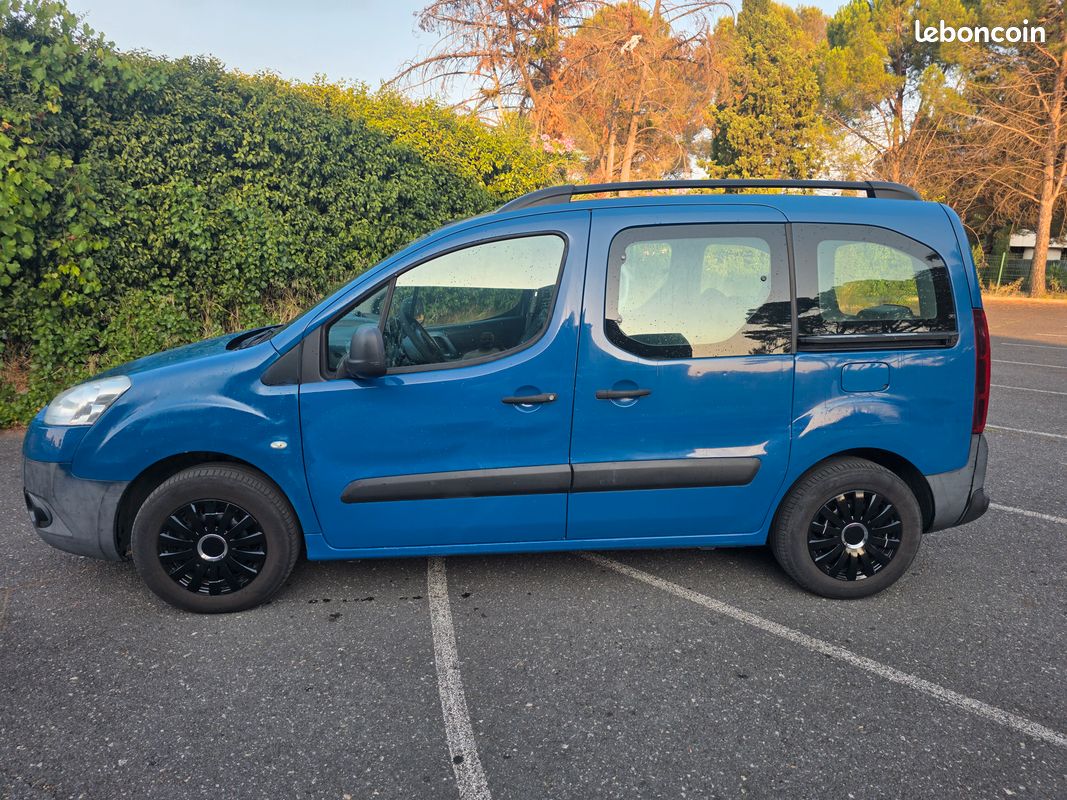 Peugeot Partner 1.6 HDI Active 115ch / 1er main (image 4)