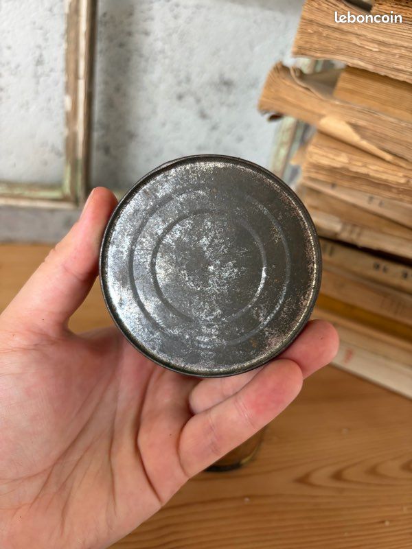 Lot de 2 anciennes boîtes de café Nescafé en métal Nestlé vintage / rétro (image 4)
