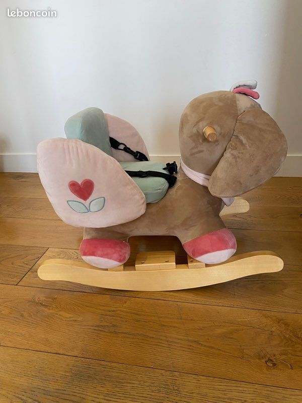Éléphant à bascule (image 1)