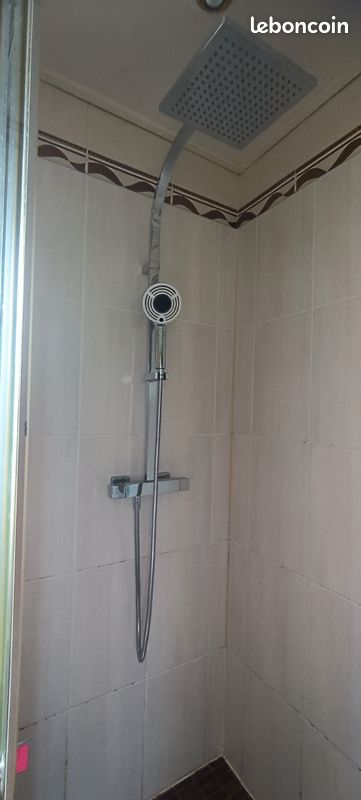 Colonne de douche (image 1)