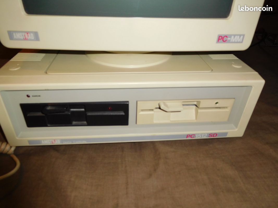 Équipement de bureau Set d'imprimante Clavier souris et moniteur