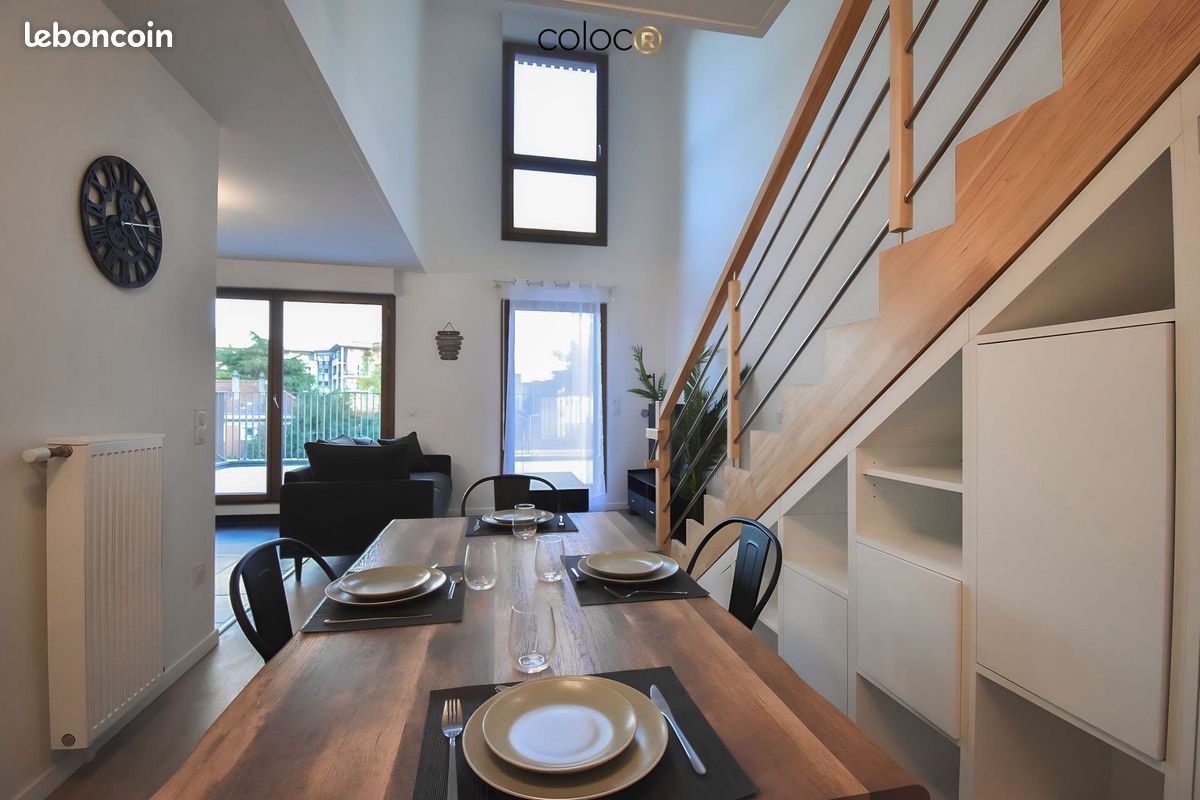 Appartement 5 pièces 93 m² · à Montreuil · 93 m² · 640 €