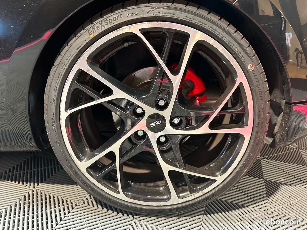 RENAULT MEGANE III COUPE RS MOTEUR ET BOITE REFAIT A NEUF 2.0 16V 265 Red Bull Racing RB7 S&S (image 47)