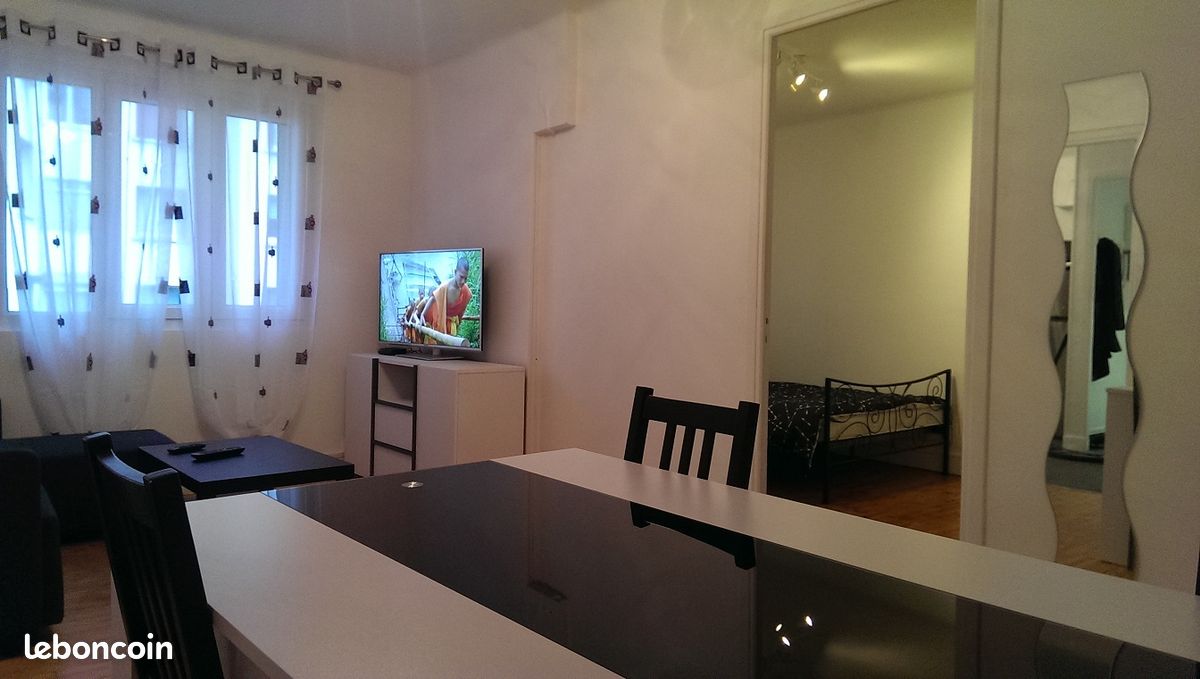 Appartement 3 pièces 57 m² · à Grenoble · 57 m² · 890 €
