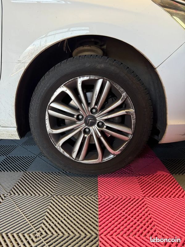 Citroen c4 edition millenium 130ch / airbag takata fait / distribution 2024 (image 29)