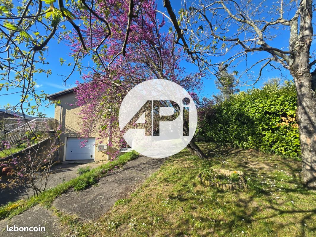 Maison 5 pièces 111 m² · à Saint-Clair-du-Rhône · 111 m² · 299 000 €