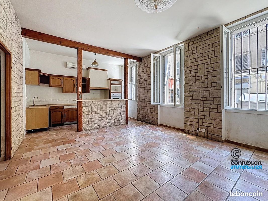 Appartement 3 pièces 70 m² · à Marseille · 70 m² · 69 000 €