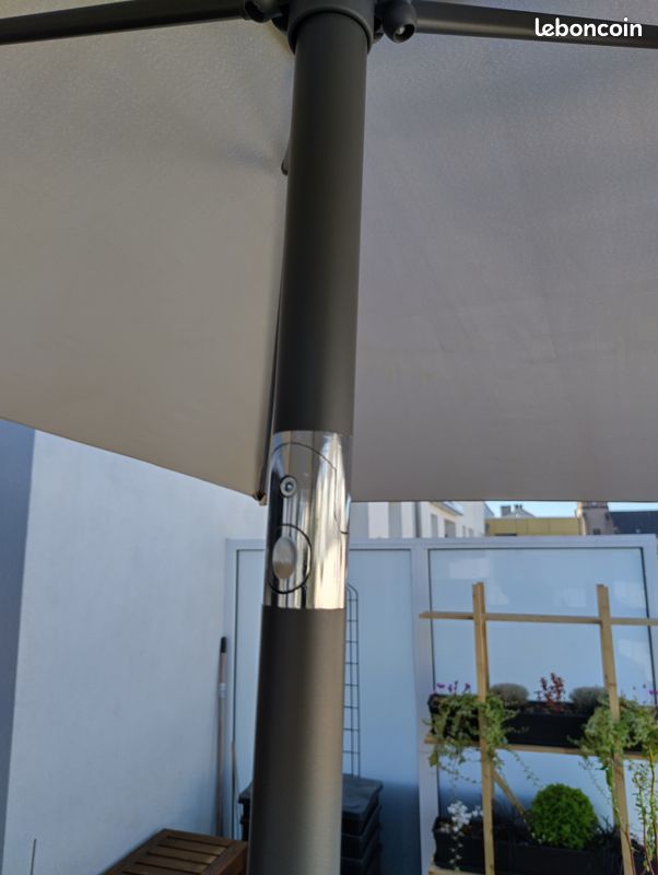 Parasol rectangle beige hestia avec pied (image 5)