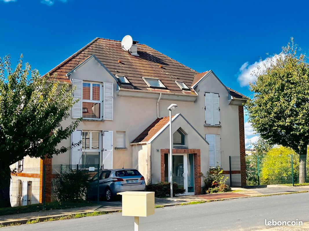 Appartement 2 pièces 49 m² · à Louvres · 49 m² · 150 000 €