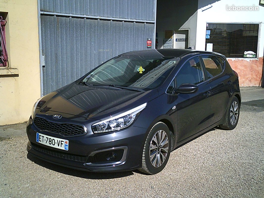 Kia cee'd ceed 1.0 tgdi 120 active 02/2018 145mkm 5 portes francaise gps clim carplay bluetooth (image 1)