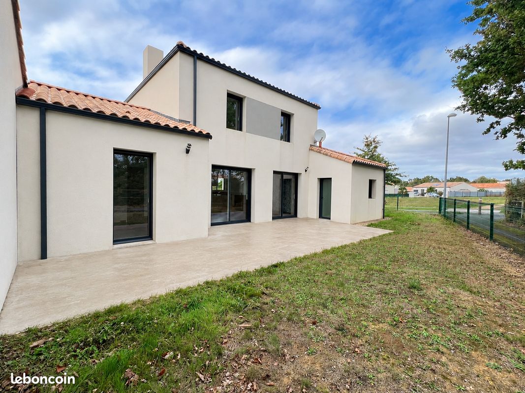 Maison 4 pièces 97 m² · à La Roche-sur-Yon · 97 m² · 310 000 €