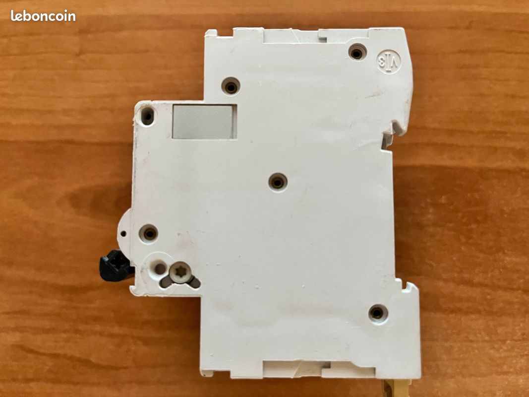 Disjoncteur Merlin Gerin C60N C25 (image 3)