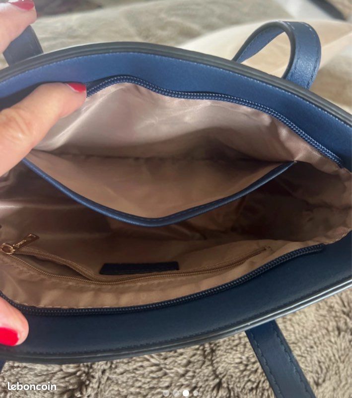 Sac à mains neuf Tom et eva simili cuir (image 3)