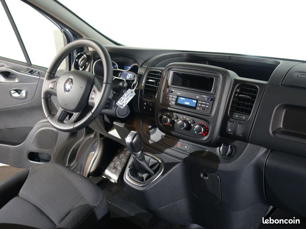RENAULT TRAFIC L1H1 2.0 DCi 170 CH EDC CONFORT (image 4)