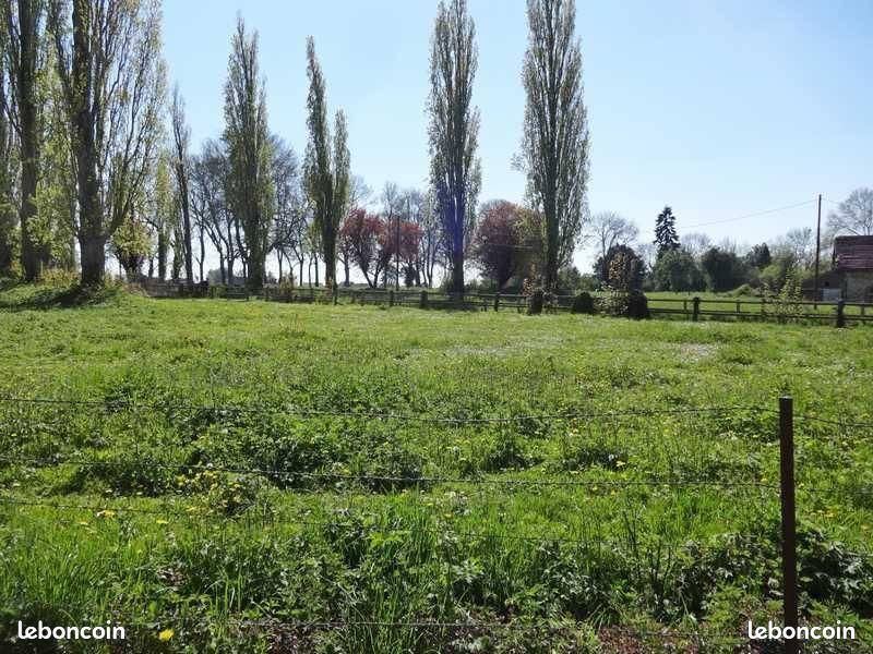 Terrain 1090 m² · à Étrépagny · 70 000 €
