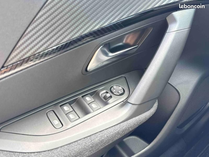 Peugeot 2008 e-2008 156ch 54 kWh Style (image 16)