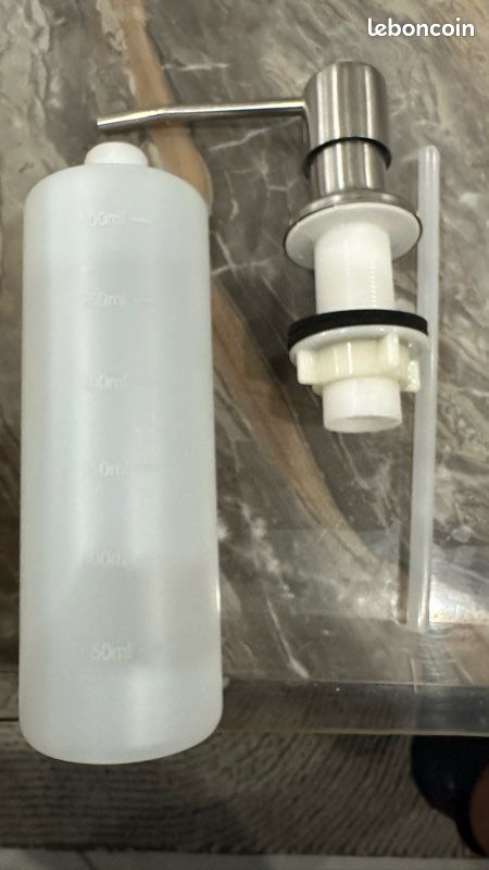 Distributeur de savon à encastré (image 5)