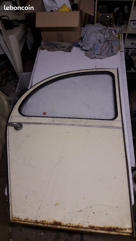 Porte arrière droit 2CV (image 1)