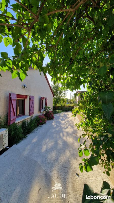 Maison 6 pièces 118 m² · à Riom · 118 m² · 211 000 €