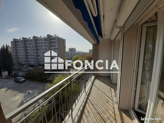 Appartement 4 pièces 66 m² · à Marseille · 66 m² · 915 €