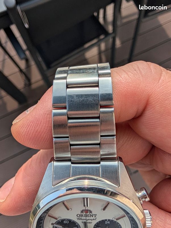 Montre Orient Neo 70's Solar Panda Chronograph (image 5)