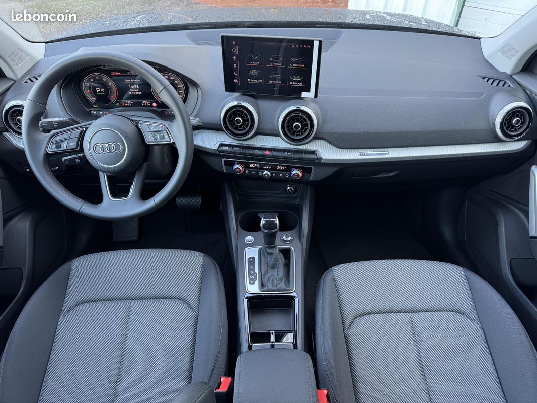 AUDI Q2 35 TFSI 150 S tronic 7 Design (image 15)