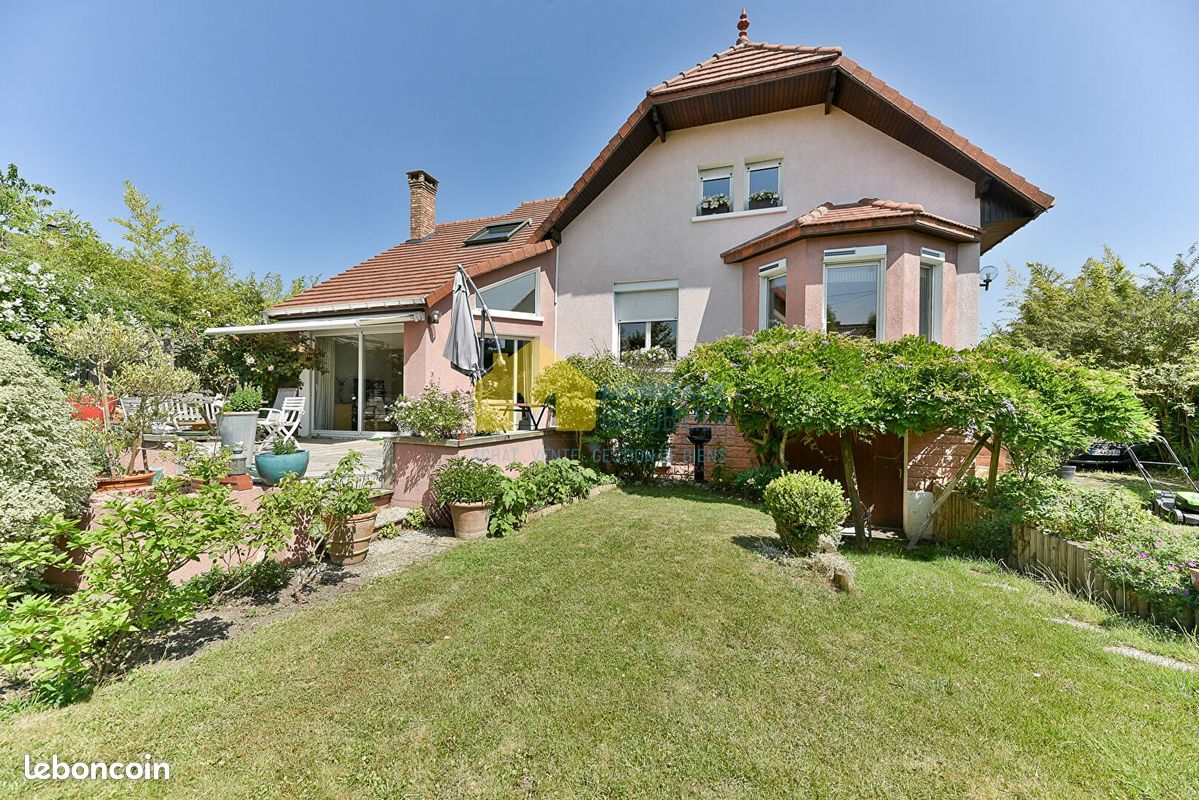 Maison 7 pièces 134 m² · à Viry-Châtillon · 134 m² · 433 000 €
