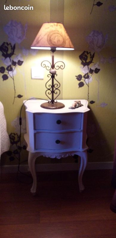 Chevet+lampe (image 1)