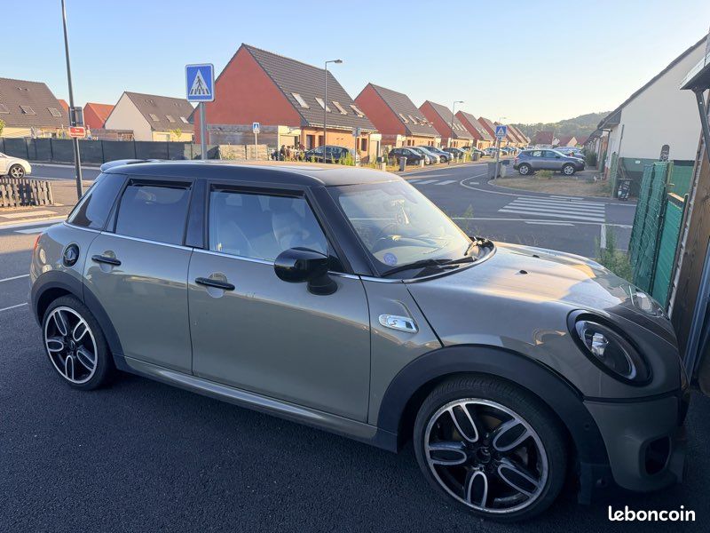 Mini Cooper S F55 John Cooper works (image 1)