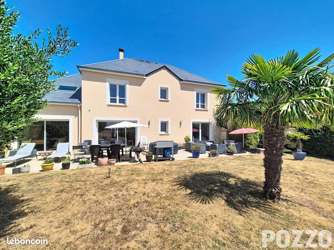 Maison 8 pièces 235 m² à Biéville-Beuville