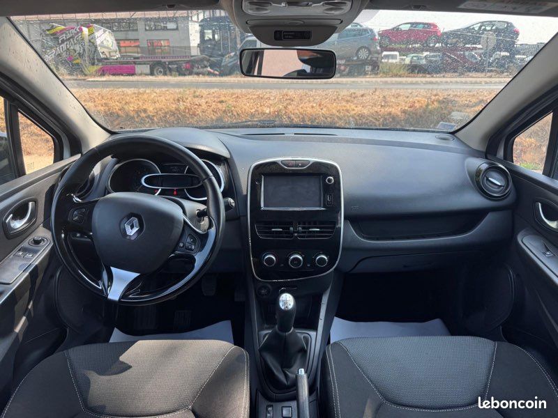 Renault Clio IV (4) 1.5 DCi 90 CV (image 5)