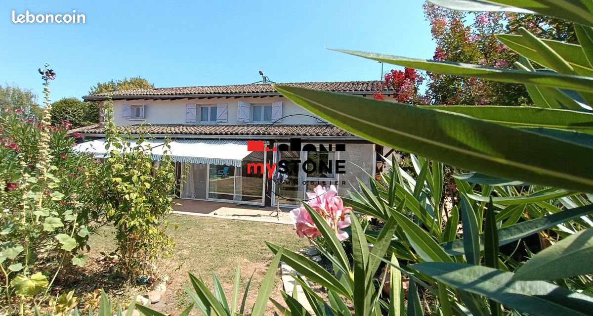Maison 4 pièces 123 m² · à Bâgé-le-Châtel · 123 m² · 295 000 €