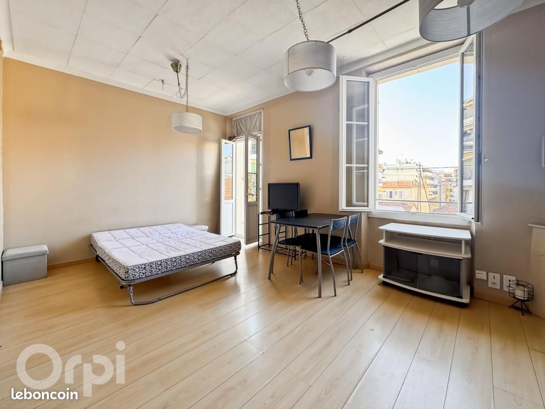 Appartement 1 pièce 27 m² · à Cannes · 27 m² · 147 500 €