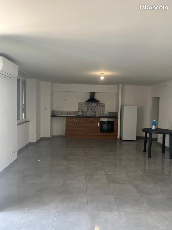 Appartement 3 pièces 88 m² · à Noailhac · 88 m² · 571 €/mois