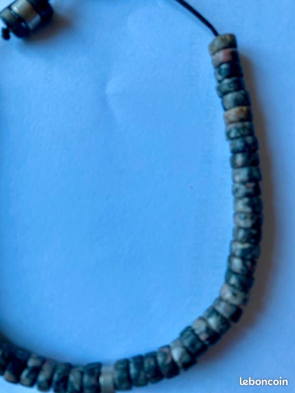 Bracelet pierres grises (image 1)