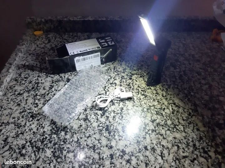 Lampe De Poche Magnétique à Porter Autour Du Cou - Lumière De Travail Détachable, Pratique