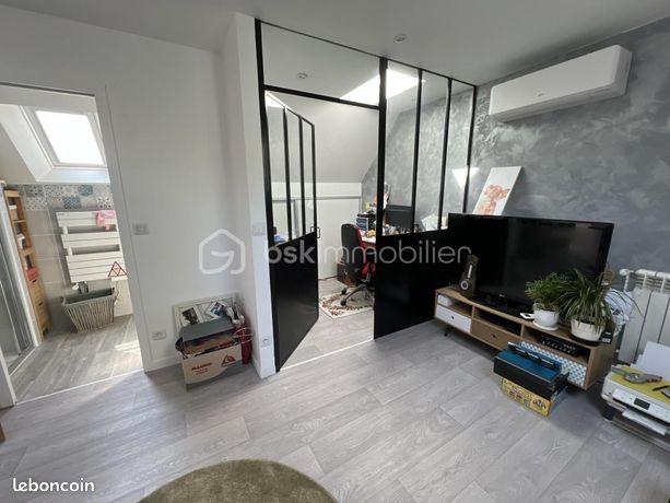 https://img.leboncoin.fr/api/v1/lbcpb1/images/f9/db/13/f9db13aae1ac107e8a1d571a6a2375048bf467ae.jpg?rule=ad-image