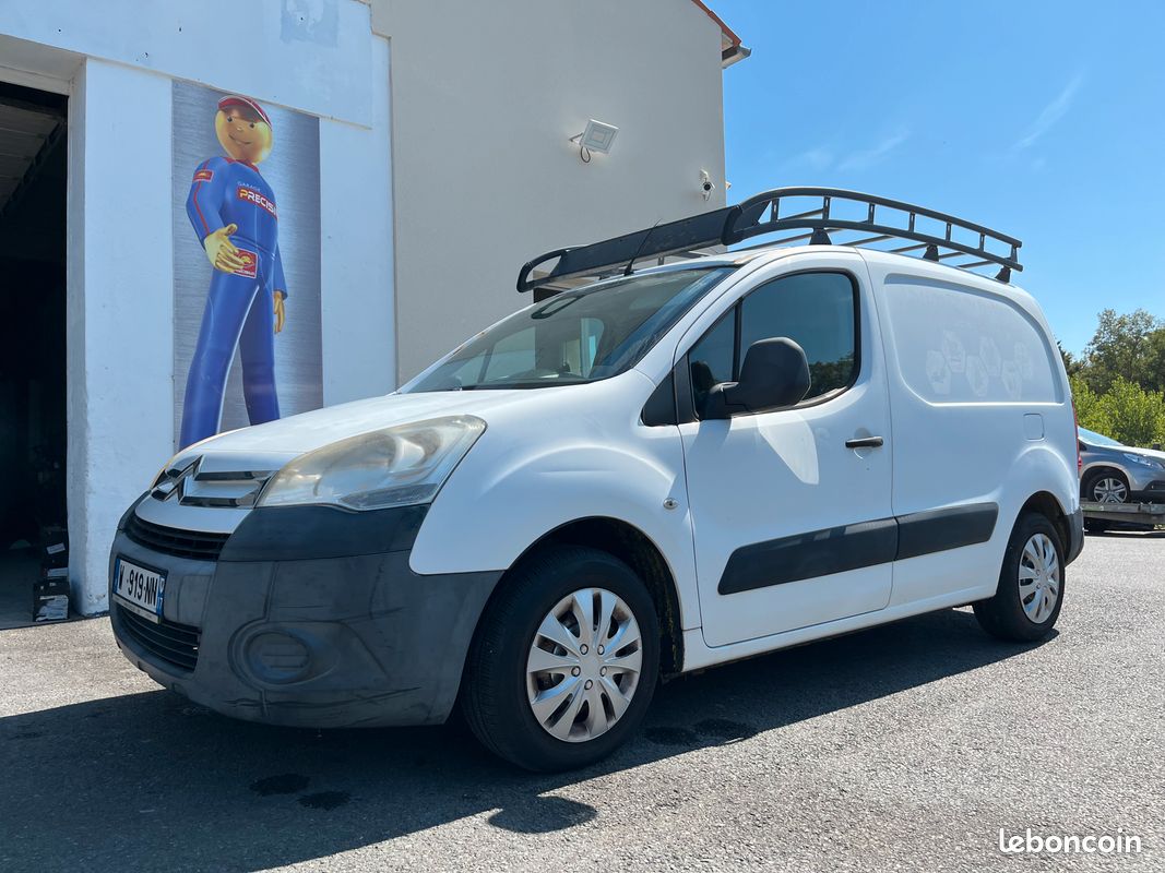 Citroen Berlingo 1.6L HDI 75 Diesel 2012 92000kms Bluetooth Attelage Galerie 7590euros (image 1)