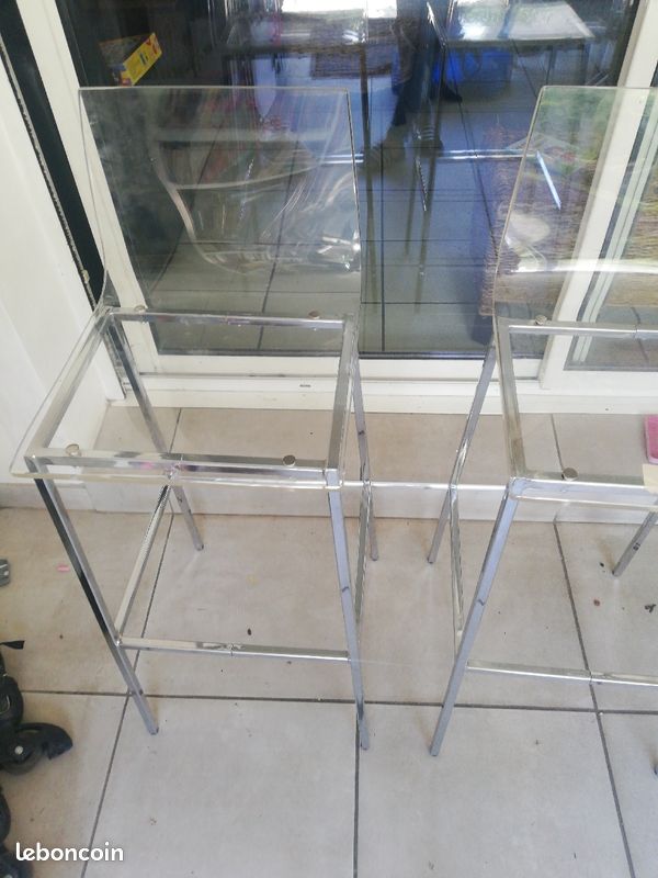 Chaise haute transparente (image 1)