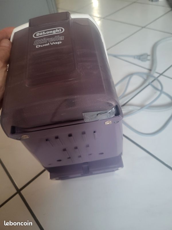delonghi stirella dual vap Centrale vapeur stirella dual vap Delonghi (pour pièces)