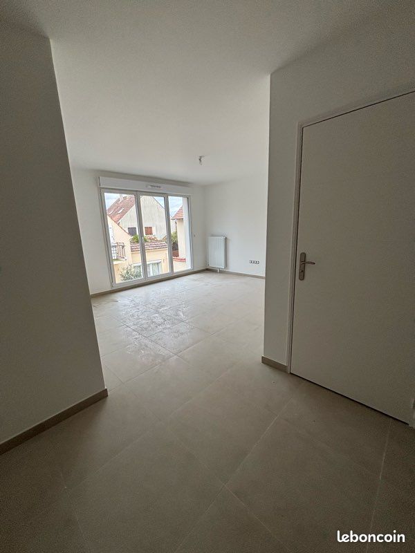 Appartement 2 pièces 35 m² · à Roissy-en-Brie · 35 m² · 850 €/mois
