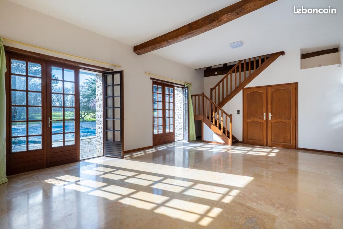 Propriété 17 pièces 549 m² (image 7)