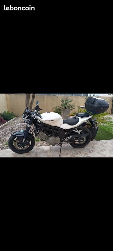 Hyosung GT 650 (image 1)